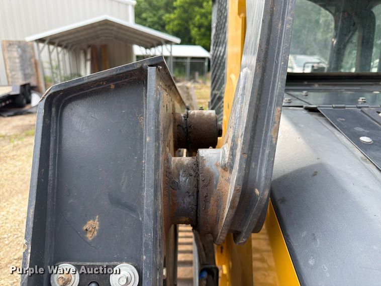 image for item FB7455 2020 John Deere 333G tracked skid steer loader