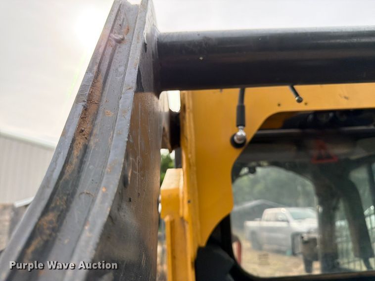 image for item FB7455 2020 John Deere 333G tracked skid steer loader