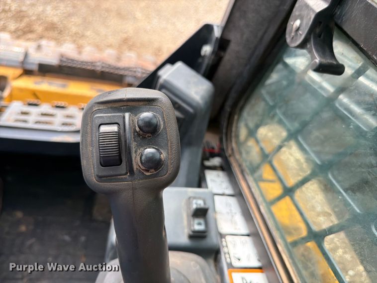image for item FB7455 2020 John Deere 333G tracked skid steer loader