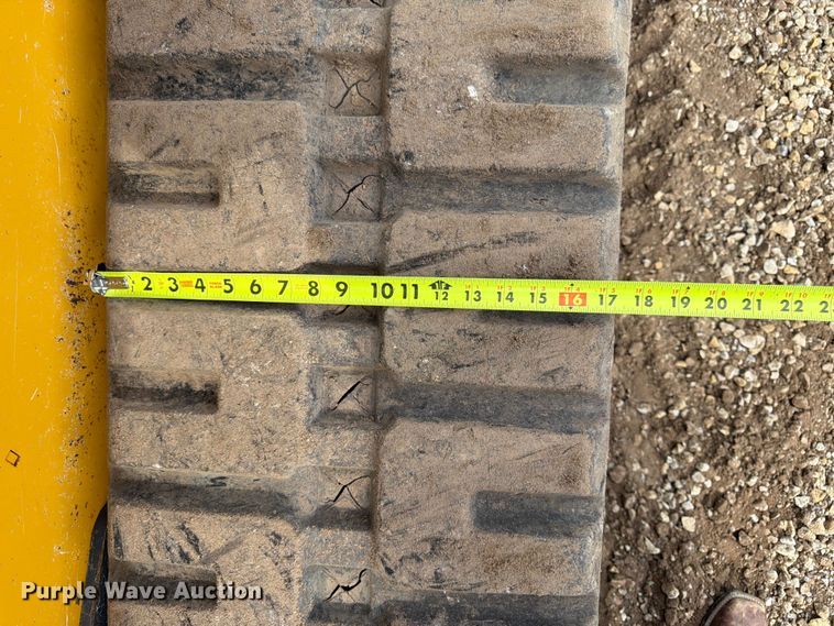 image for item FB7455 2020 John Deere 333G tracked skid steer loader