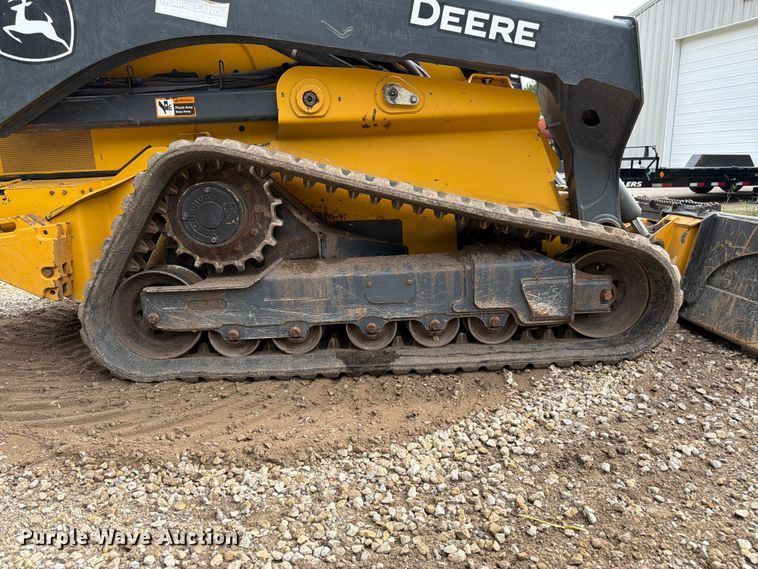 image for item FB7455 2020 John Deere 333G tracked skid steer loader