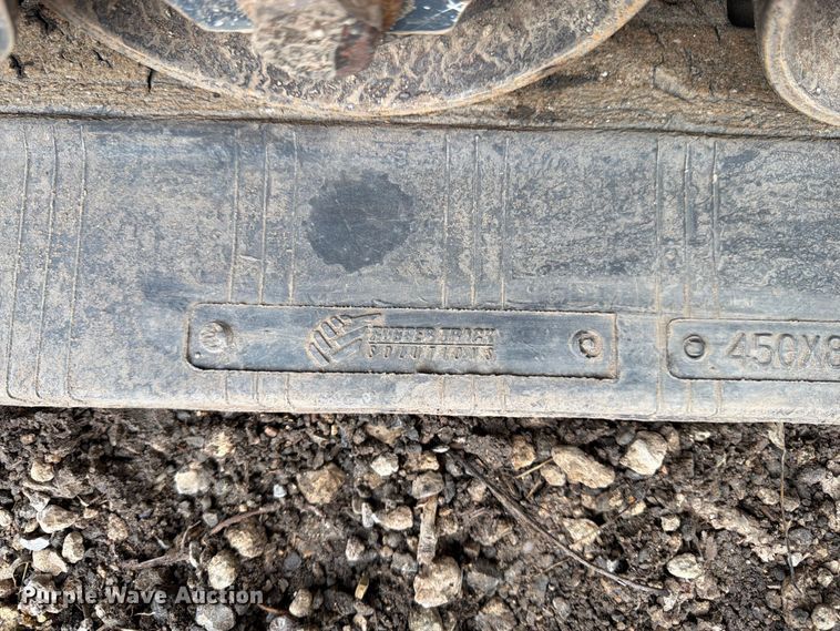image for item FB7455 2020 John Deere 333G tracked skid steer loader