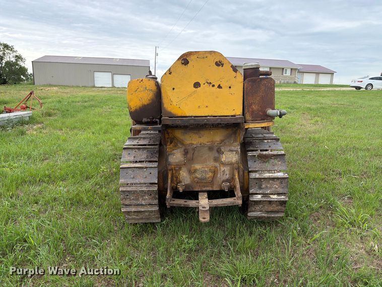 image for item FB7462 Caterpillar RD4 dozer