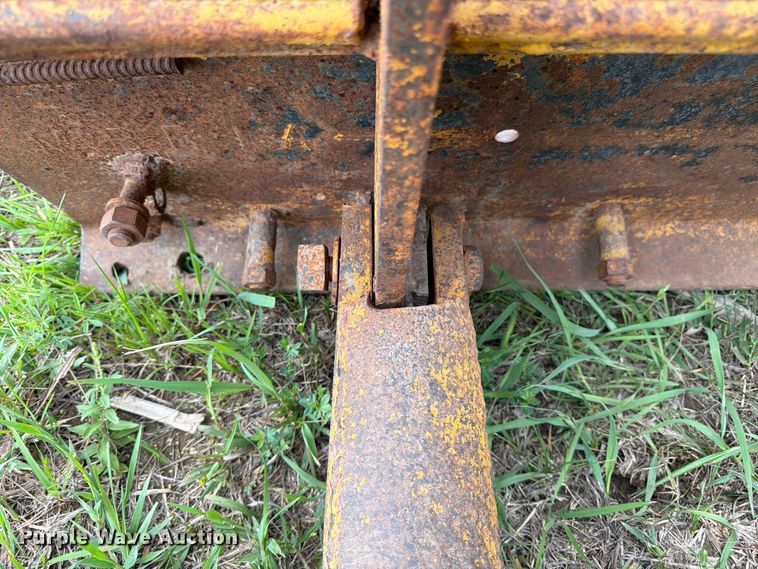 image for item FB7462 Caterpillar RD4 dozer