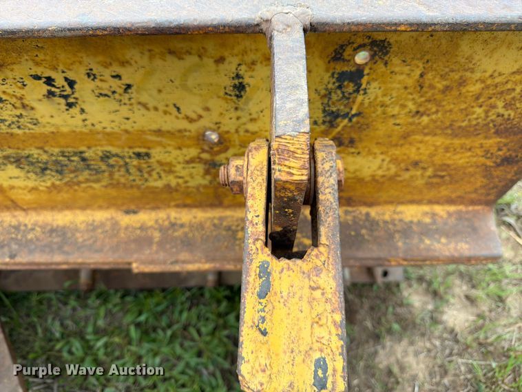 image for item FB7462 Caterpillar RD4 dozer