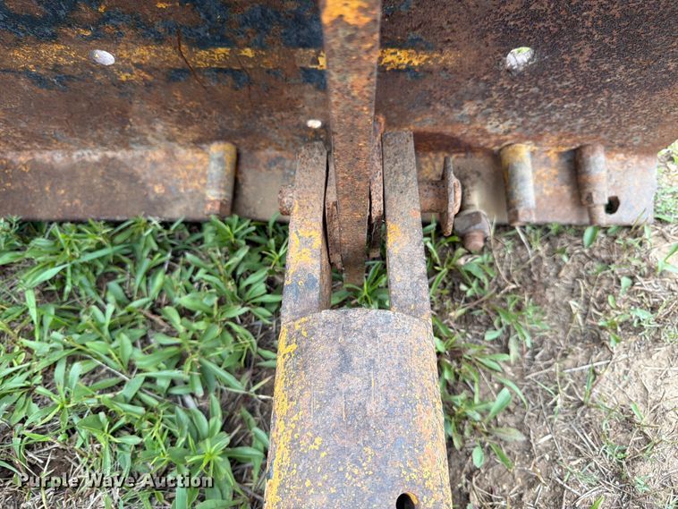 image for item FB7462 Caterpillar RD4 dozer
