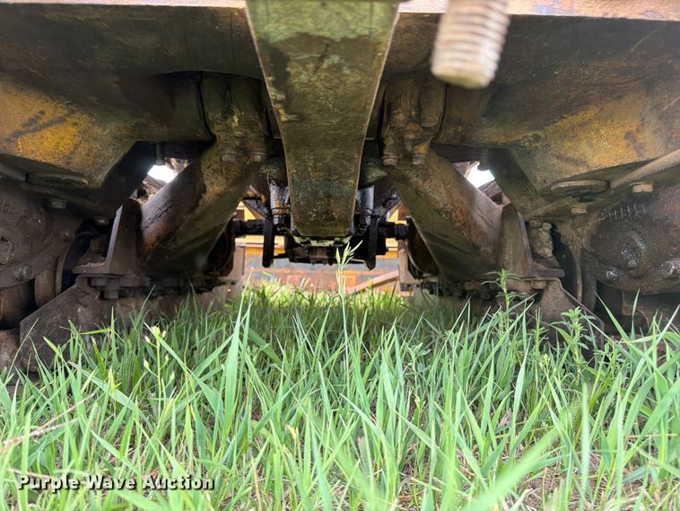 image for item FB7462 Caterpillar RD4 dozer