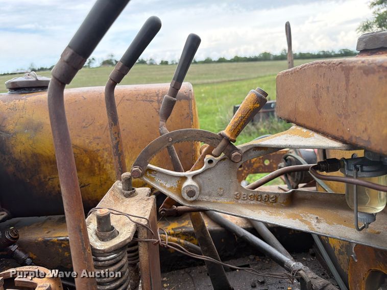 image for item FB7462 Caterpillar RD4 dozer