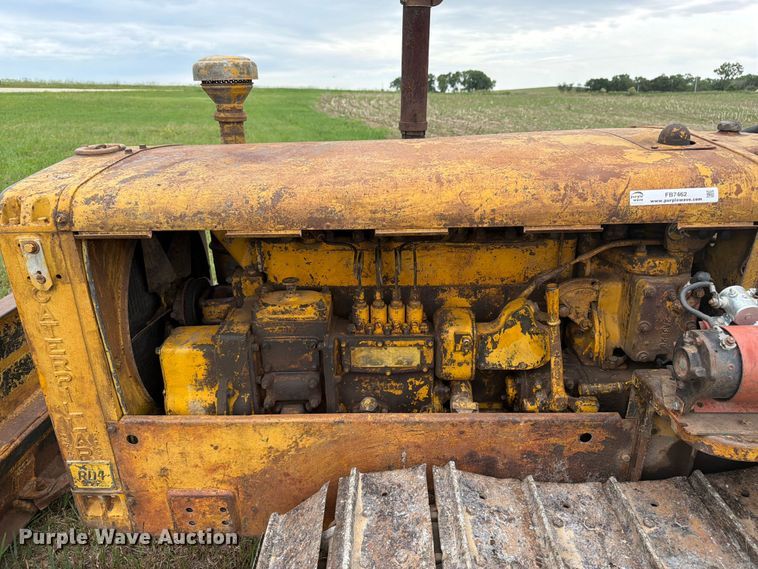 image for item FB7462 Caterpillar RD4 dozer