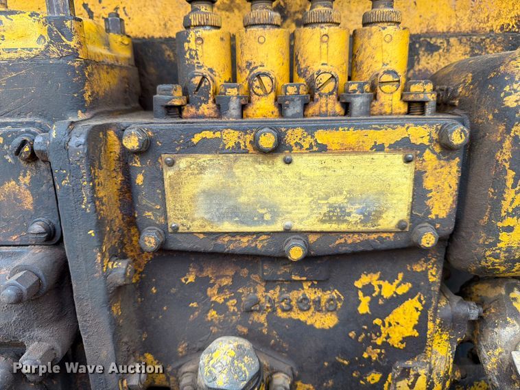 image for item FB7462 Caterpillar RD4 dozer
