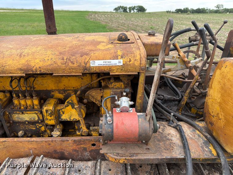 image for item FB7462 Caterpillar RD4 dozer