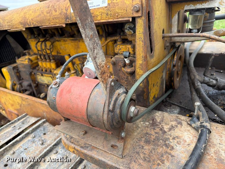 image for item FB7462 Caterpillar RD4 dozer