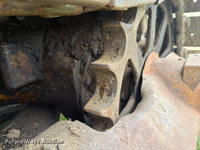 image for item FB7462 Caterpillar RD4 dozer
