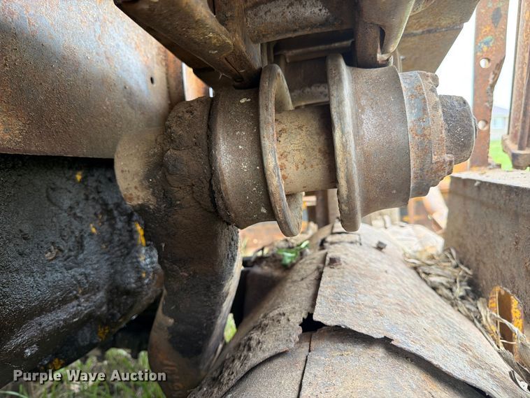 image for item FB7462 Caterpillar RD4 dozer