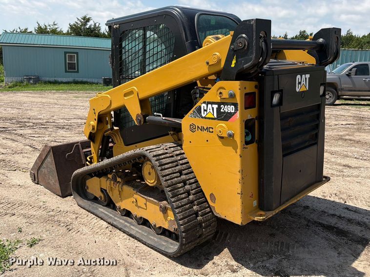 image for item FB7464 2017 Caterpillar 249D tracked skid steer loader