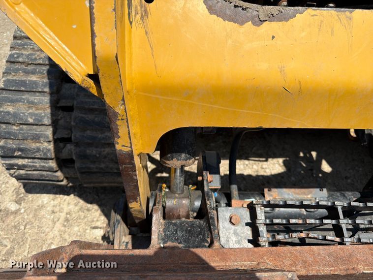 image for item FB7464 2017 Caterpillar 249D tracked skid steer loader