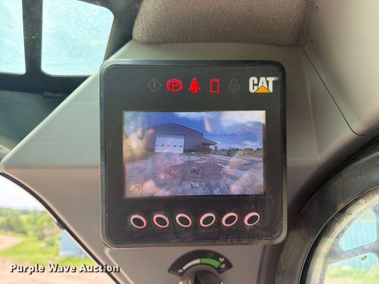 image for item FB7464 2017 Caterpillar 249D tracked skid steer loader