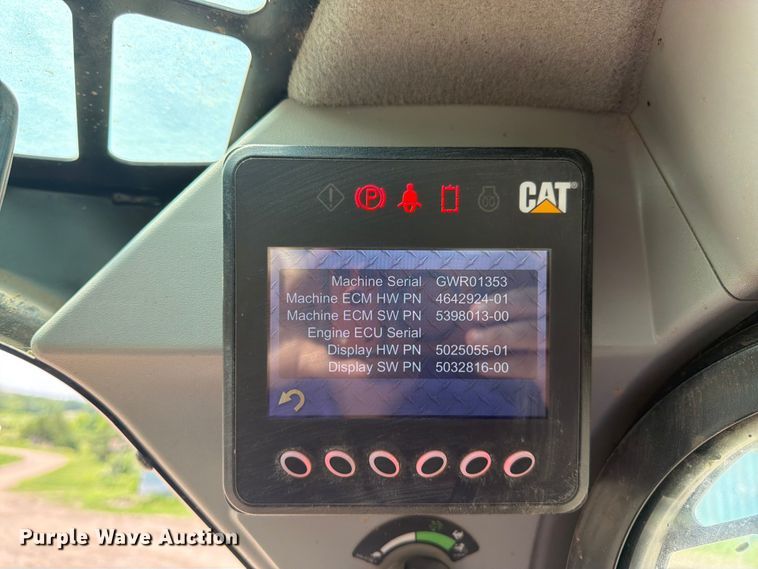 image for item FB7464 2017 Caterpillar 249D tracked skid steer loader