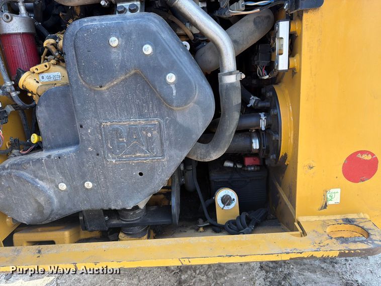 image for item FB7464 2017 Caterpillar 249D tracked skid steer loader