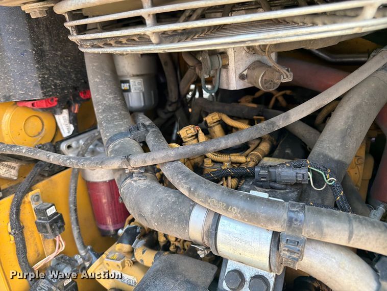 image for item FB7464 2017 Caterpillar 249D tracked skid steer loader