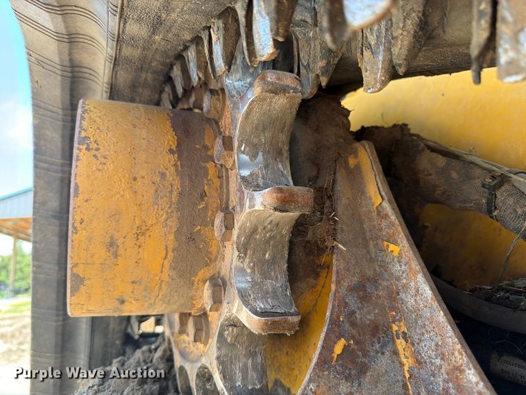 image for item FB7464 2017 Caterpillar 249D tracked skid steer loader
