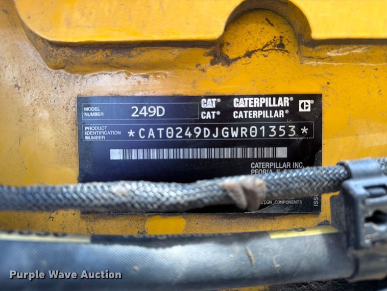 image for item FB7464 2017 Caterpillar 249D tracked skid steer loader