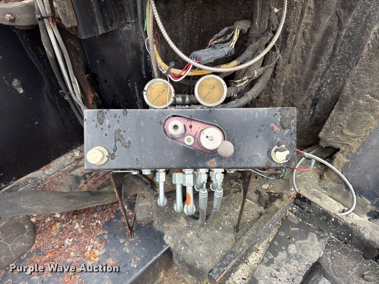 image for item FB8178 2013 Cimline Magma 150 Melter applicator