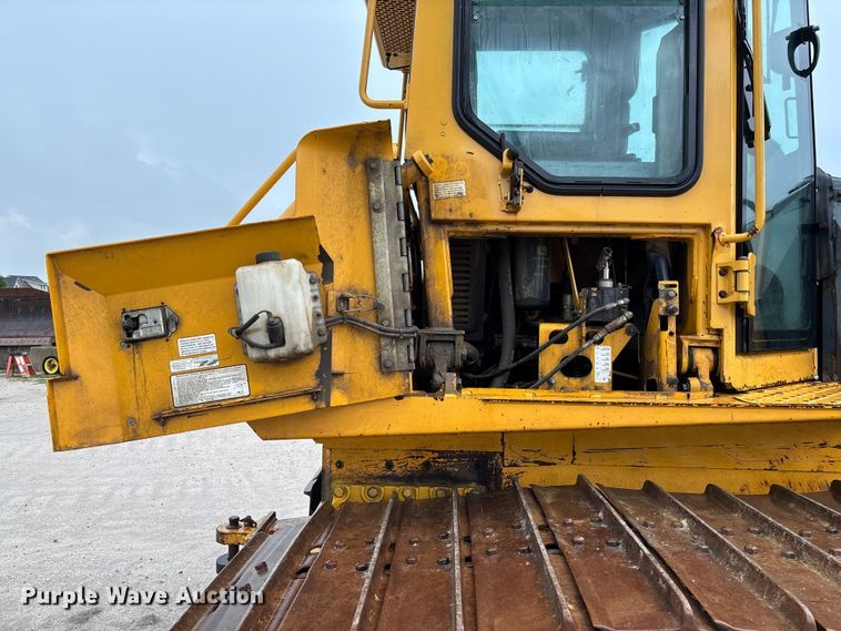 image for item FC1639 2001 John Deere 850C LGP dozer