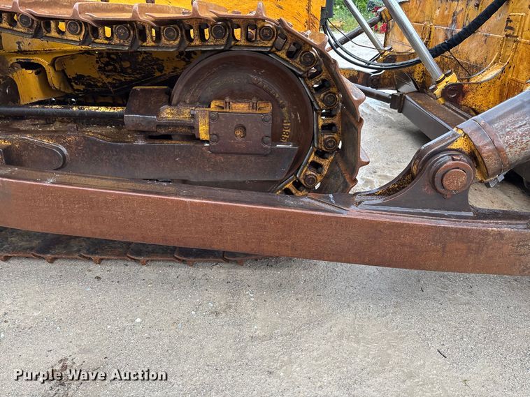 image for item FC1639 2001 John Deere 850C LGP dozer
