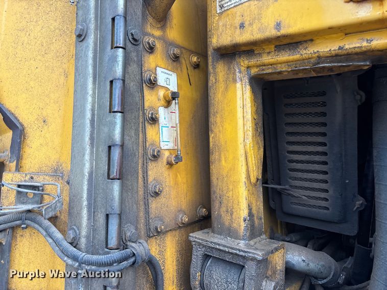 image for item FC1639 2001 John Deere 850C LGP dozer