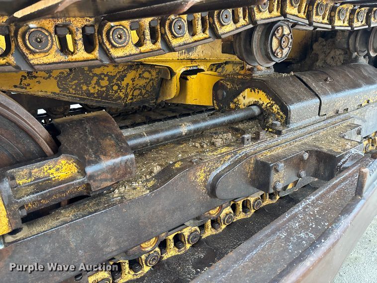 image for item FC1639 2001 John Deere 850C LGP dozer