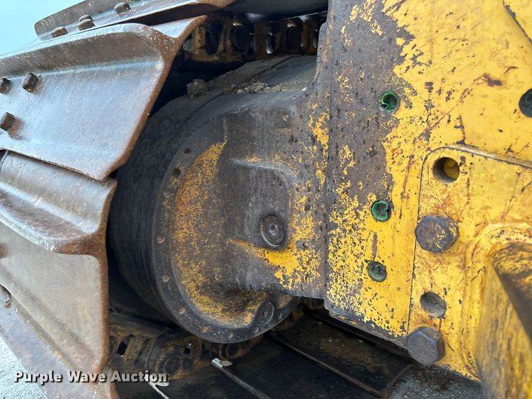 image for item FC1639 2001 John Deere 850C LGP dozer