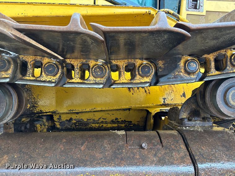 image for item FC1639 2001 John Deere 850C LGP dozer