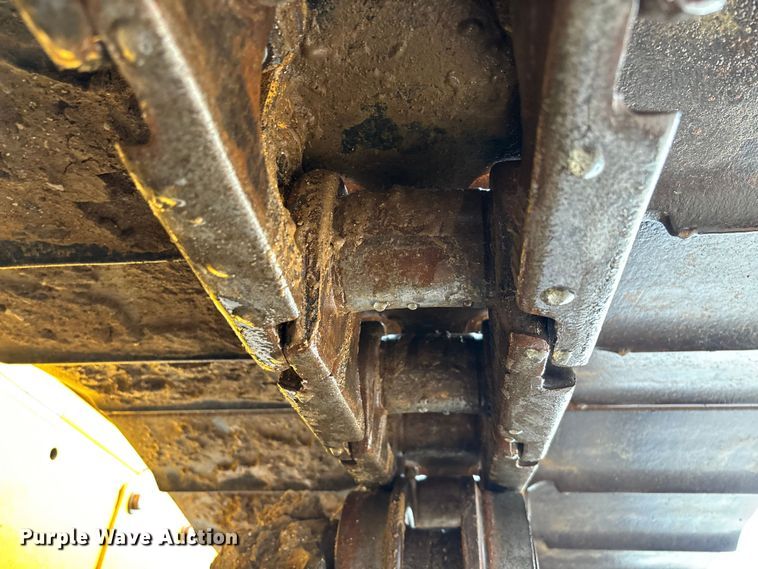 image for item FC1639 2001 John Deere 850C LGP dozer