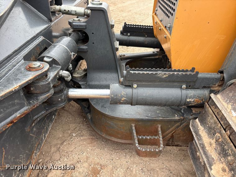 image for item FC2334 2018 Case 1150M LT dozer