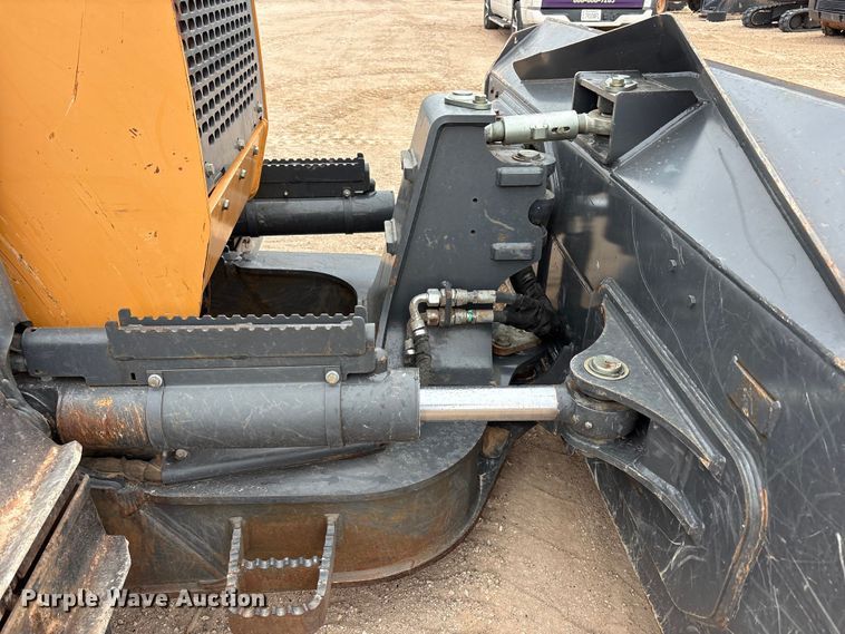 image for item FC2334 2018 Case 1150M LT dozer
