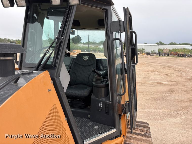 image for item FC2334 2018 Case 1150M LT dozer