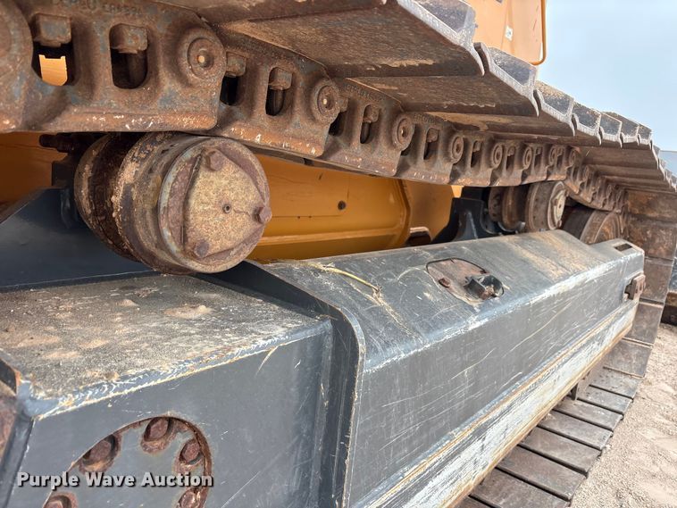 image for item FC2334 2018 Case 1150M LT dozer
