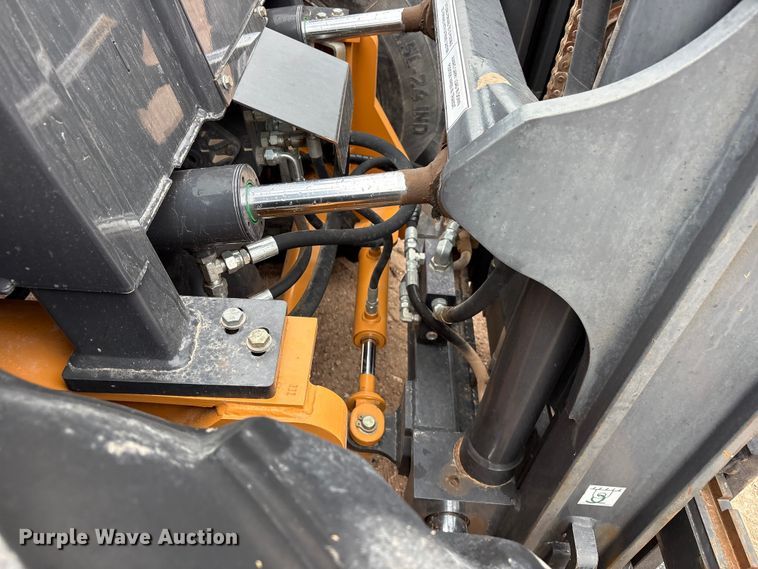 image for item FC2335 2019 Case 588H forklift