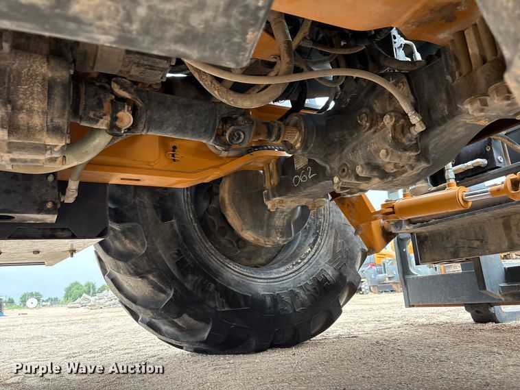 image for item FC2335 2019 Case 588H forklift