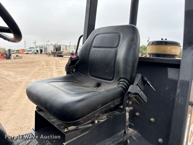 image for item FC2335 2019 Case 588H forklift