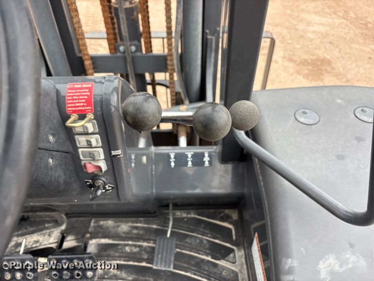 image for item FC2335 2019 Case 588H forklift