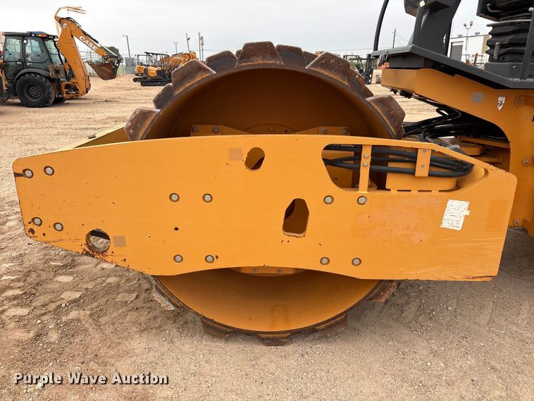 image for item FC2336 2016 Case SV212 single drum vibratory roller