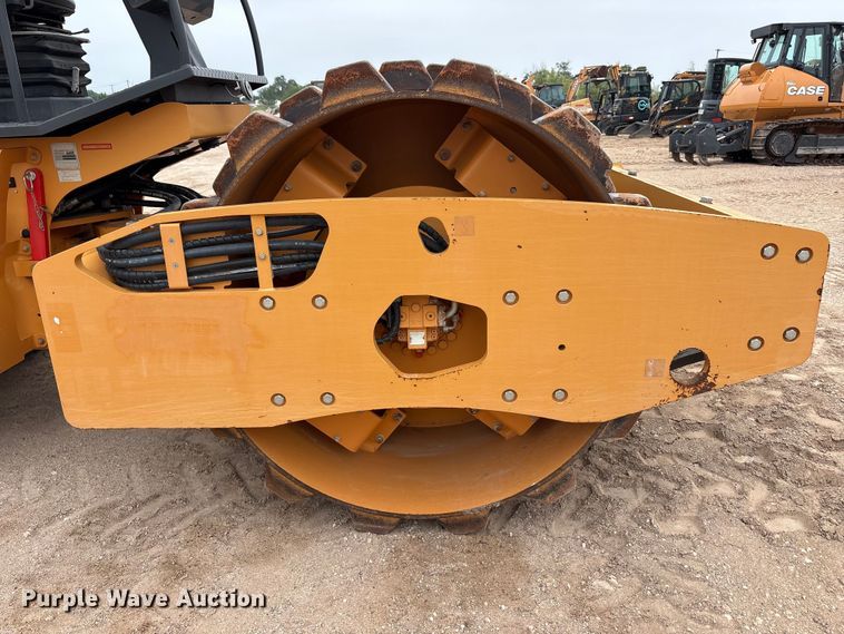 image for item FC2336 2016 Case SV212 single drum vibratory roller