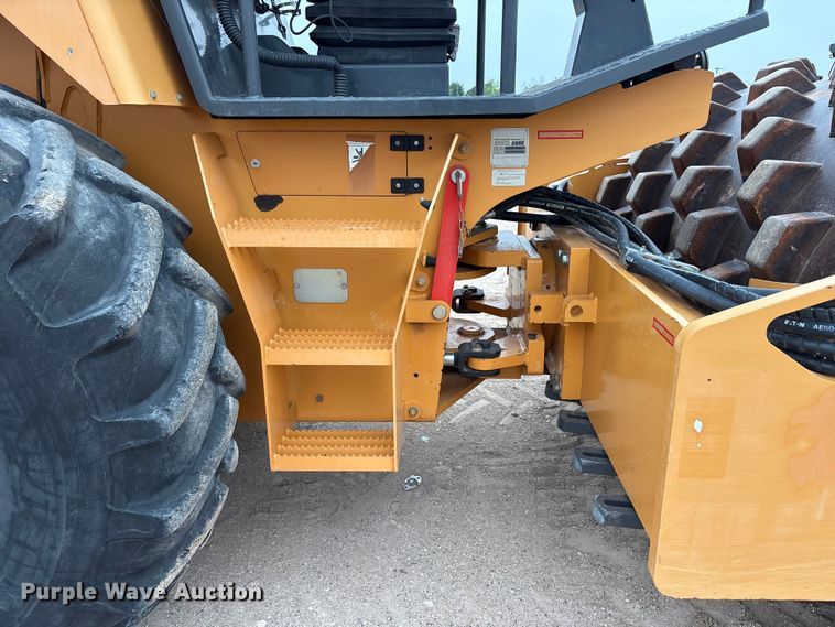 image for item FC2336 2016 Case SV212 single drum vibratory roller