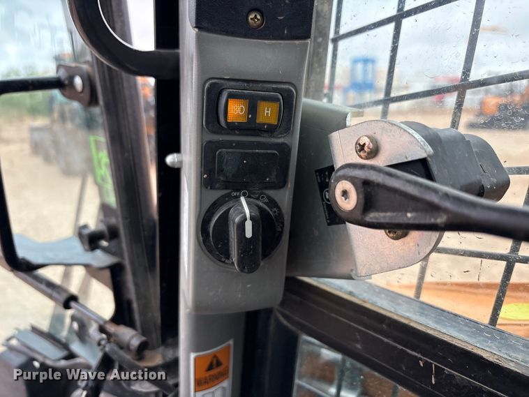 image for item FC2340 2018 Case TR340 tracked skid steer loader