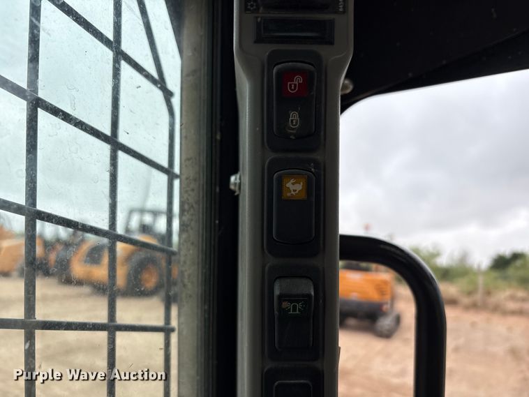 image for item FC2340 2018 Case TR340 tracked skid steer loader