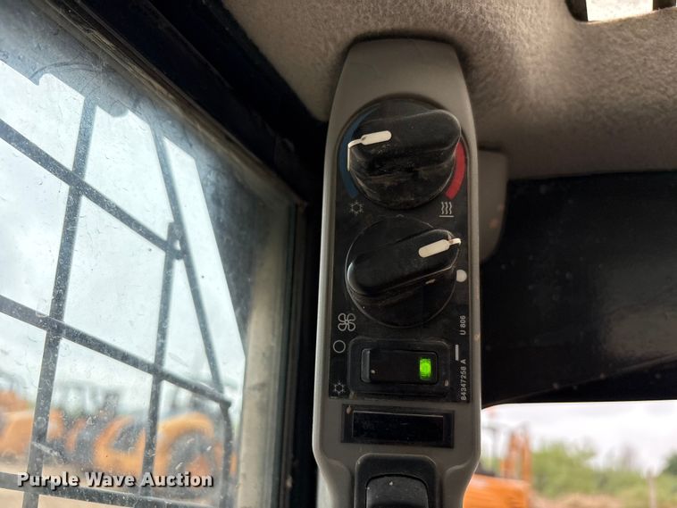 image for item FC2340 2018 Case TR340 tracked skid steer loader