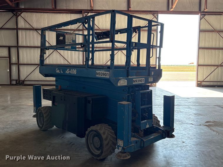 image for item FC2345 2016 Genie GS4069 RT Scissor lift