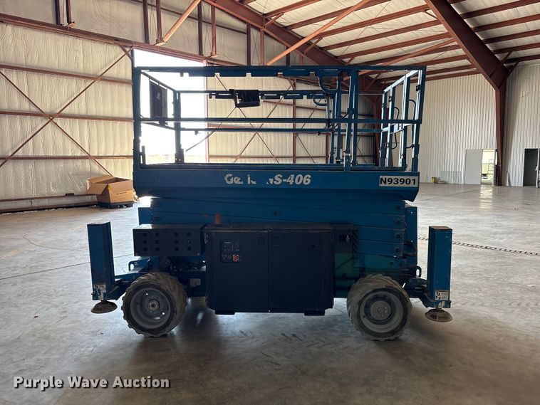 image for item FC2345 2016 Genie GS4069 RT Scissor lift